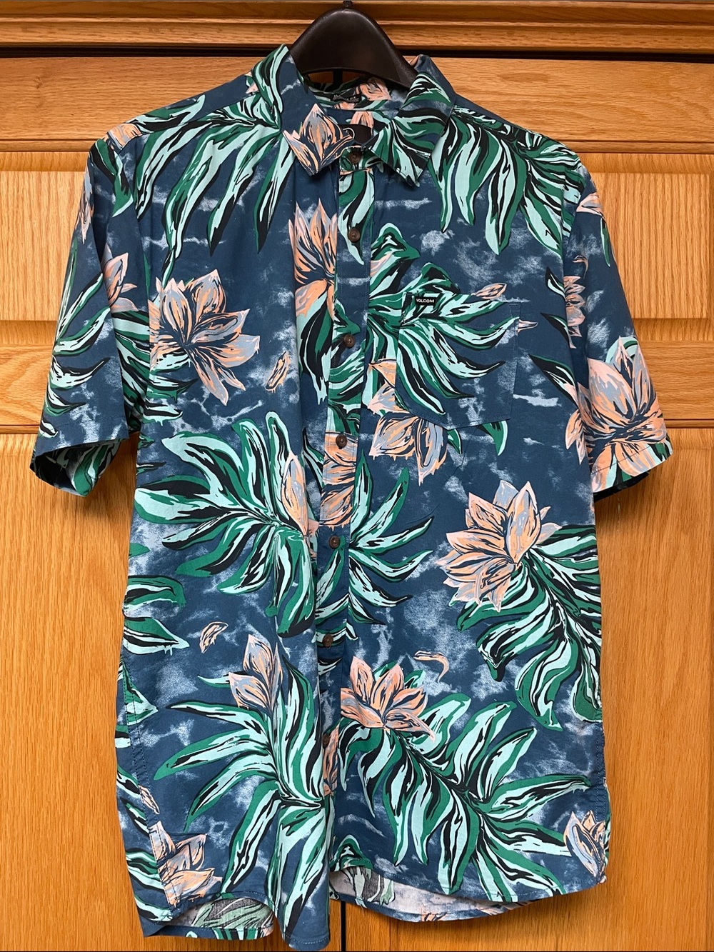 Volcom Tropical Floral Button-Up Shirt - Size Large